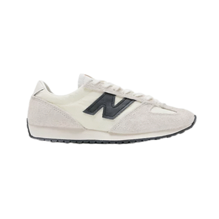 New Balance 471 unisex trainers in white and navy