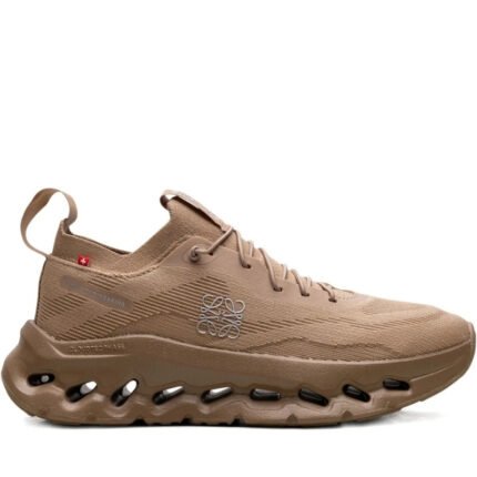 ON Running X LOEWE Cloudtilt Dark Sand