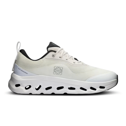 ON Running X LOEWE Cloudtilt 2.0 Sand/White